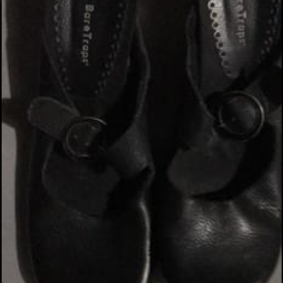 Like new Bare Traps shoes black 10 - Picture 2 of 4
